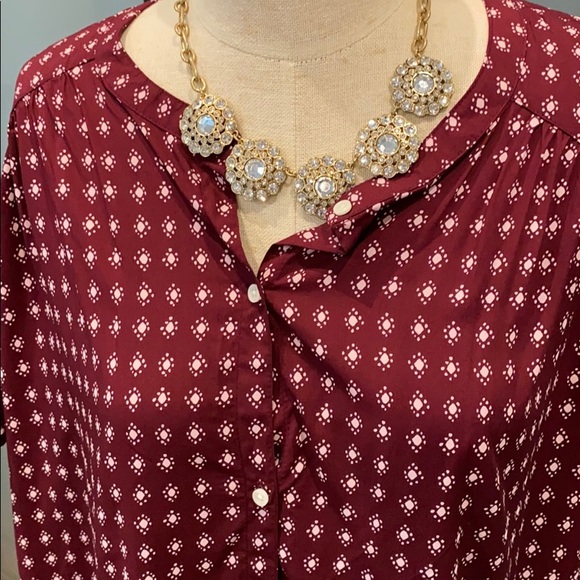NWT Old Navy Button Up Blouse Maroon (Size XXL) - Picture 2 of 6